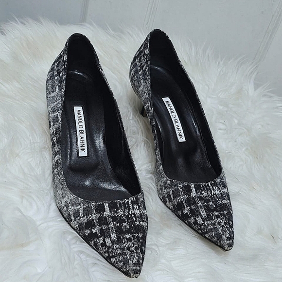 Manolo Blahnik BB Grey Pump Heels Size 8.5 - Picture 1 of 11